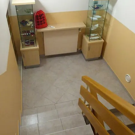 Galerija * ラドヴリツァ